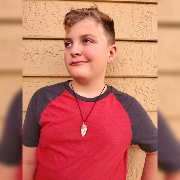 🌿 Natural Stone Arrowhead Necklace 🌿 - Picture 14 of 16